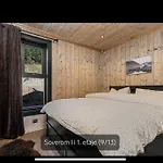 Casa vacanze Flott Moderne I Holterdalen, 4 Soverom, 2 Bad, Jacuzzi, Garasje