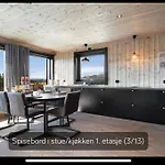 Flott Moderne I Holterdalen, 4 Soverom, 2 Bad, Jacuzzi, Garasje Casa vacanze Rauland