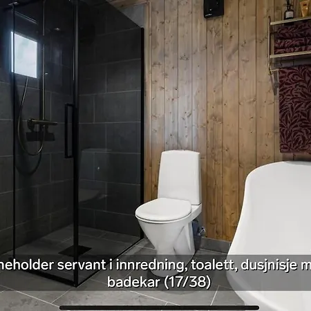 Flott Moderne I Holterdalen, 4 Soverom, 2 Bad, Jacuzzi, Garasje *