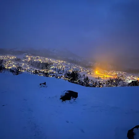 Flott Moderne I Holterdalen, 4 Soverom, 2 Bad, Jacuzzi, Garasje Σπίτι διακοπών Rauland