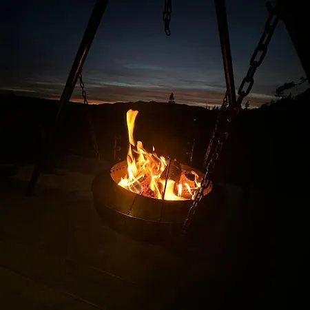 Дом отдыха Flott Moderne I Holterdalen, 4 Soverom, 2 Bad, Jacuzzi, Garasje *
