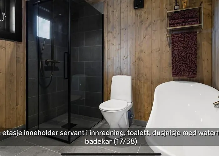 Flott Moderne I Holterdalen, 4 Soverom, 2 Bad, Jacuzzi, Garasje *